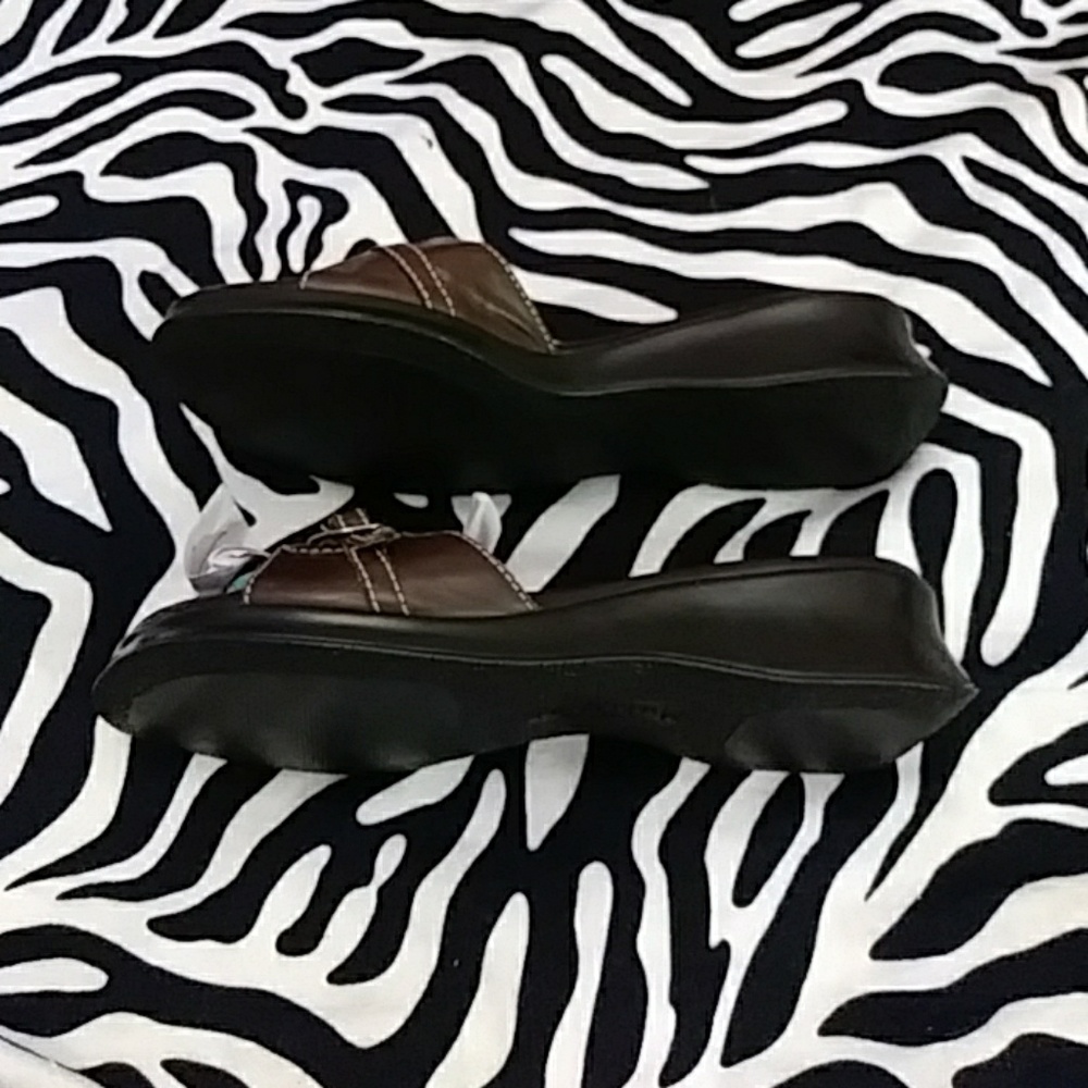 Michelle D Sandals - Picture 4 of 8
